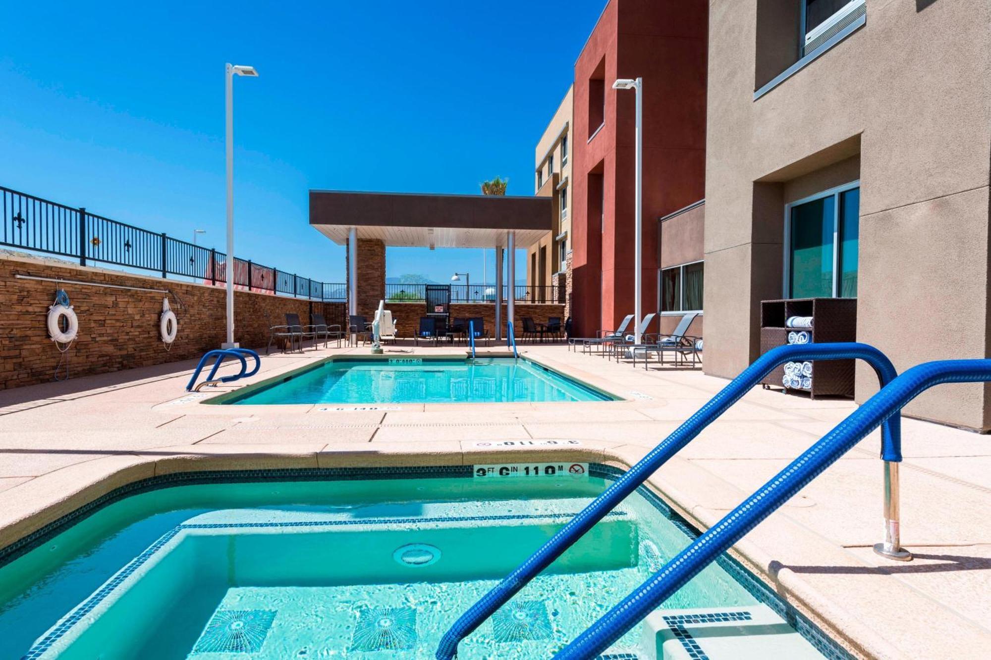 Fairfield By Marriott Inn & Suites Palm Desert Coachella Valley Ngoại thất bức ảnh